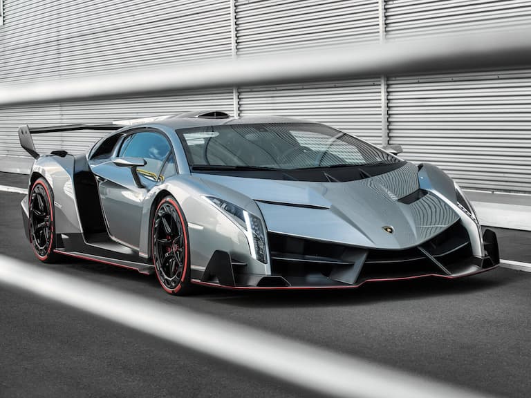 LAMBORGHINI Veneno