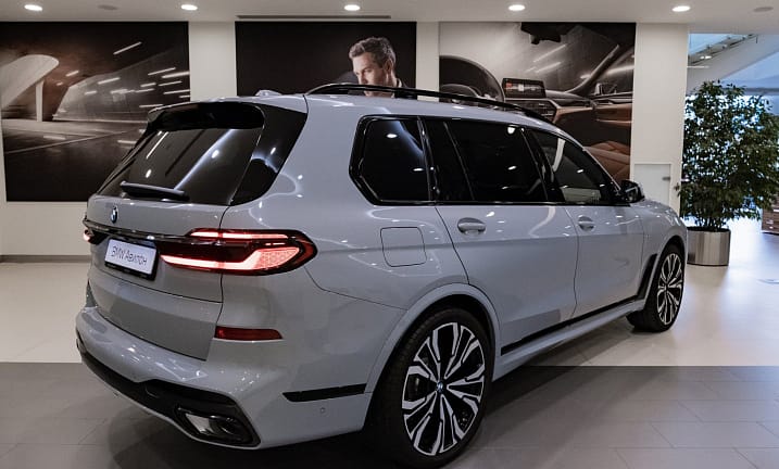 BMW X7