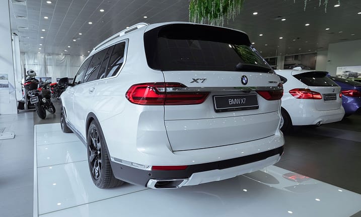 BMW X7