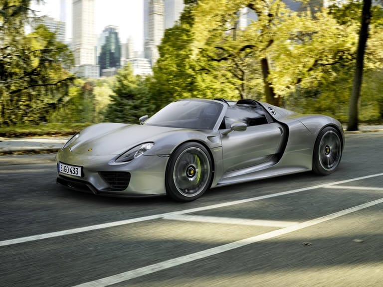 PORSCHE 918 Spyder