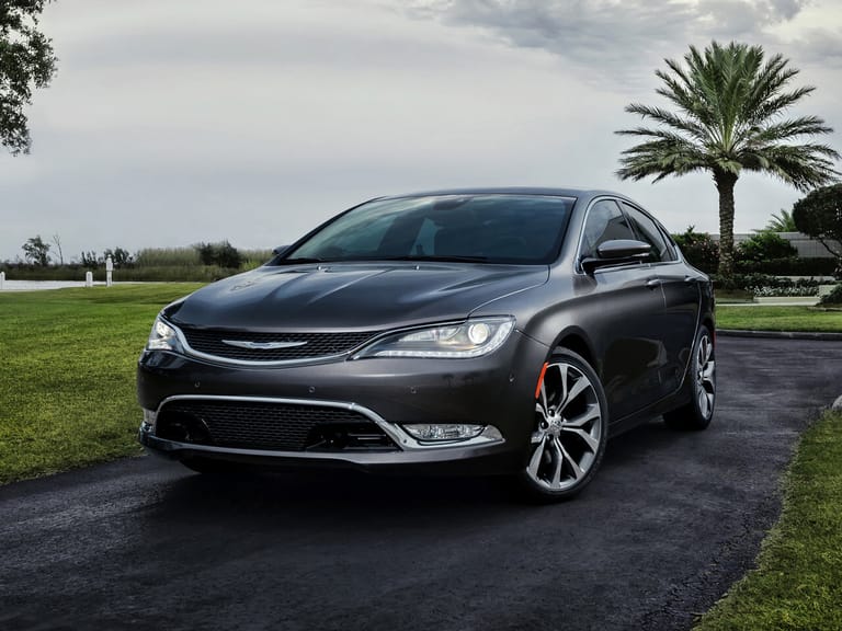 CHRYSLER 200