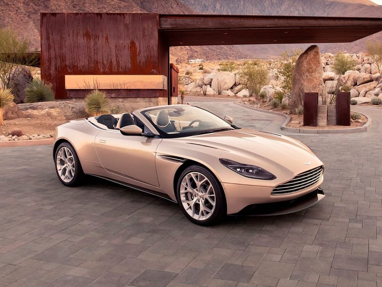 ASTON MARTIN DB11