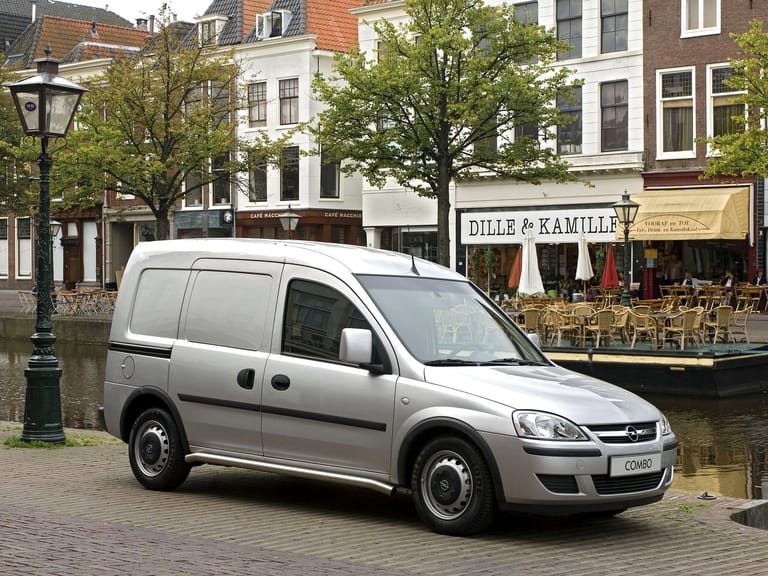 OPEL Combo C Рестайлинг
