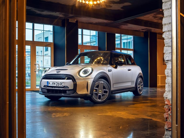MINI Hatch III (F55/F56) Рестайлинг 2