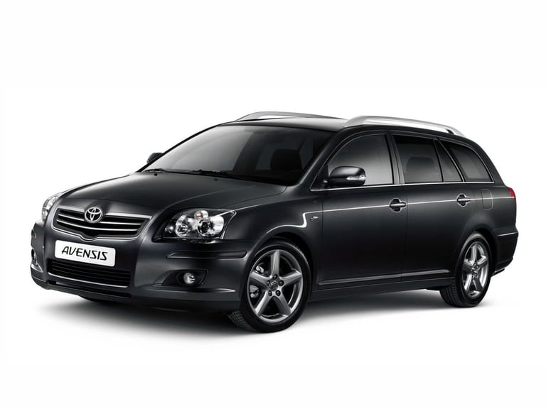 TOYOTA Avensis II Рестайлинг