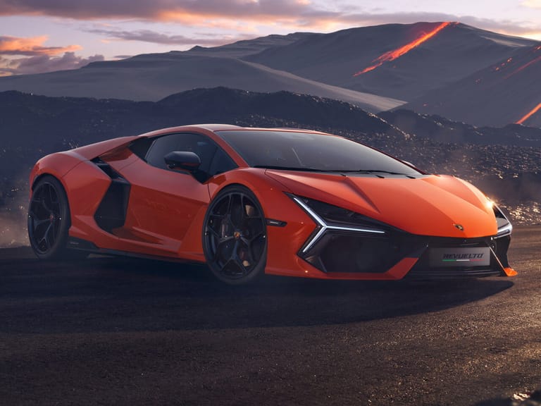 LAMBORGHINI Revuelto