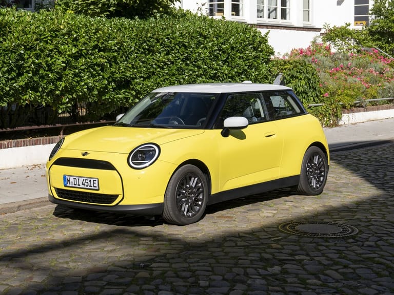 MINI Hatch IV (F65/F66/J01)