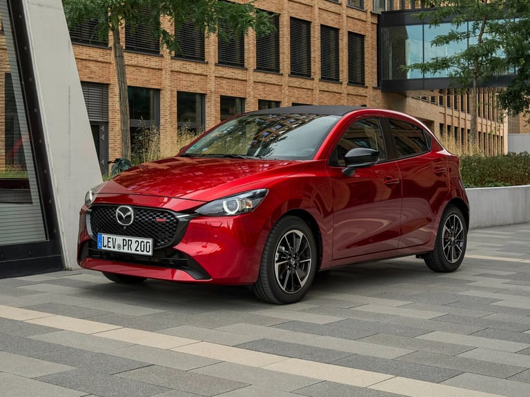 MAZDA 2