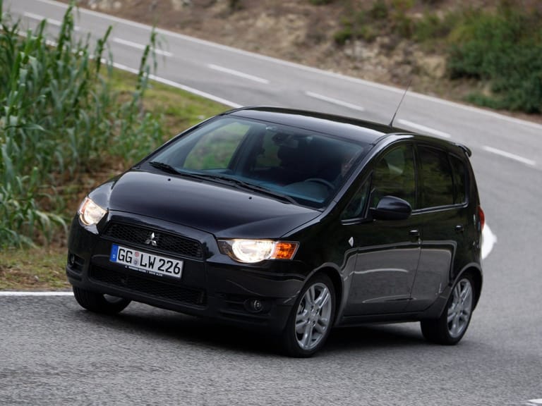 MITSUBISHI Colt VI (Z30) Рестайлинг