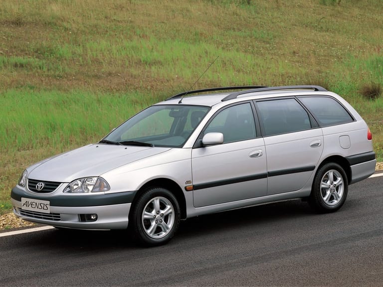 TOYOTA Avensis I Рестайлинг